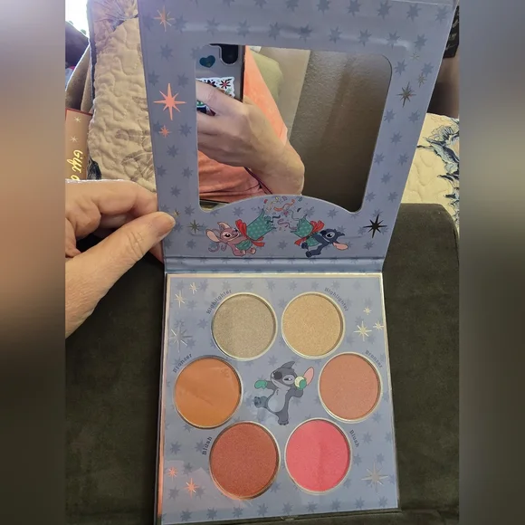 NEW DISNEY STITCH Complexion Palette 6 Shades of Bronzer, Highlighter, Blush - Picture 2 of 12